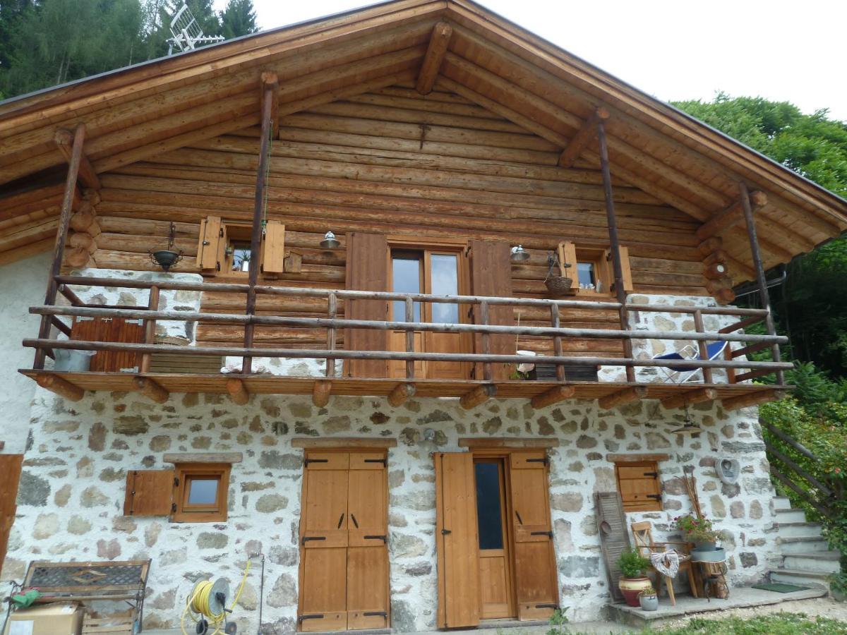 Il Ciliegio Bed & Breakfast Imer Bagian luar foto