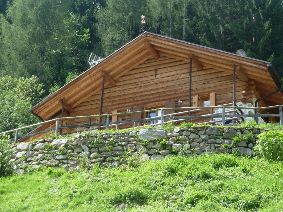 Il Ciliegio Bed & Breakfast Imer Bagian luar foto